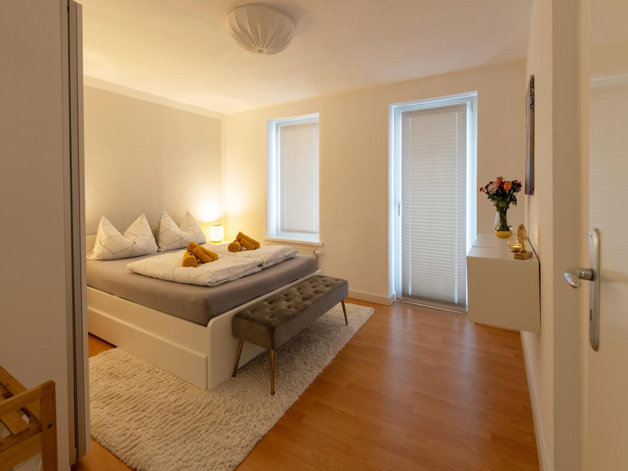 Schlosskoenig - Modernes & Zentrales Apartment Mit Balkon Und Arbeitsplatz Schwerin  Eksteriør billede