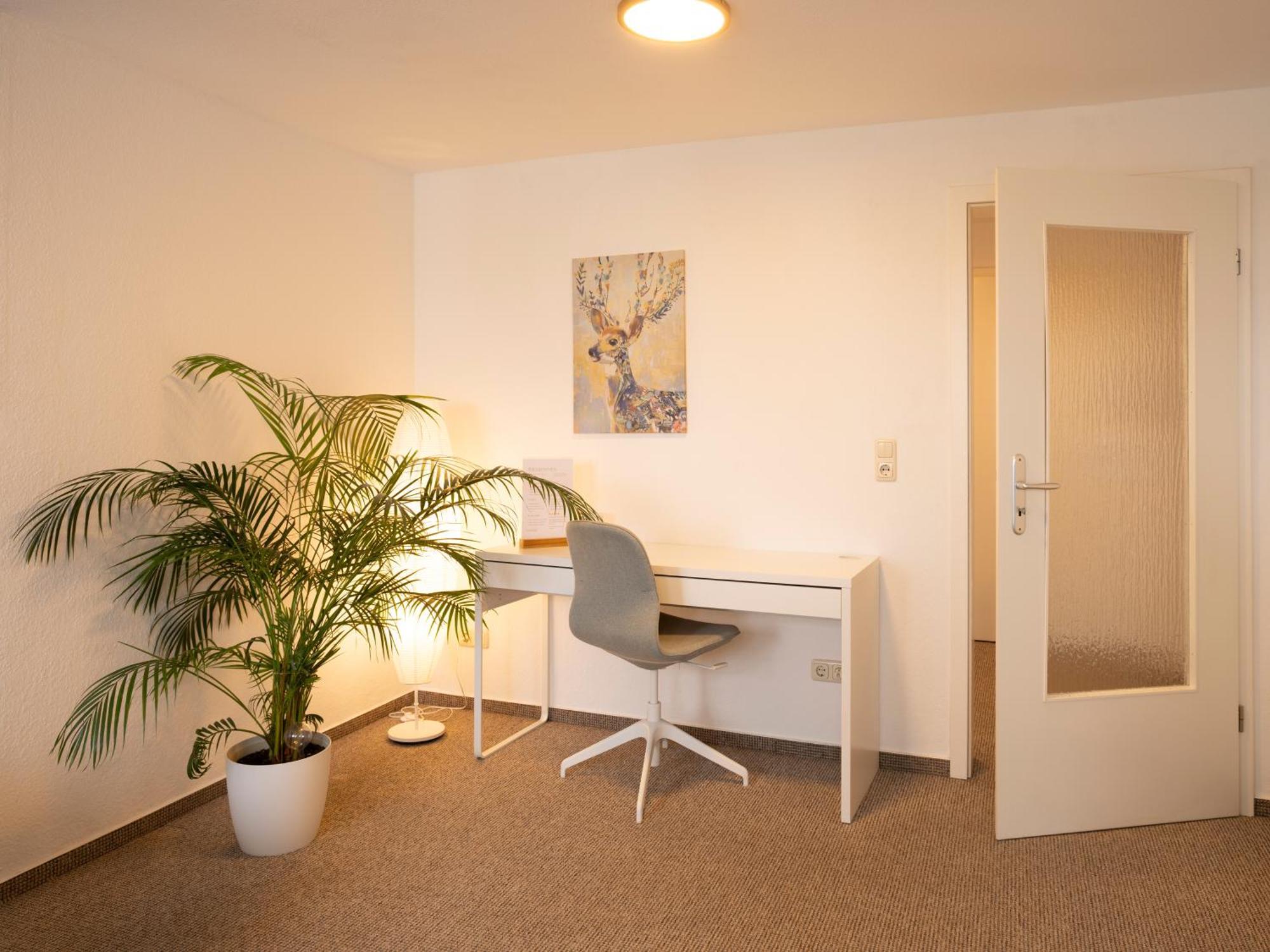 Schlosskoenig - Modernes & Zentrales Apartment Mit Balkon Und Arbeitsplatz Schwerin  Eksteriør billede