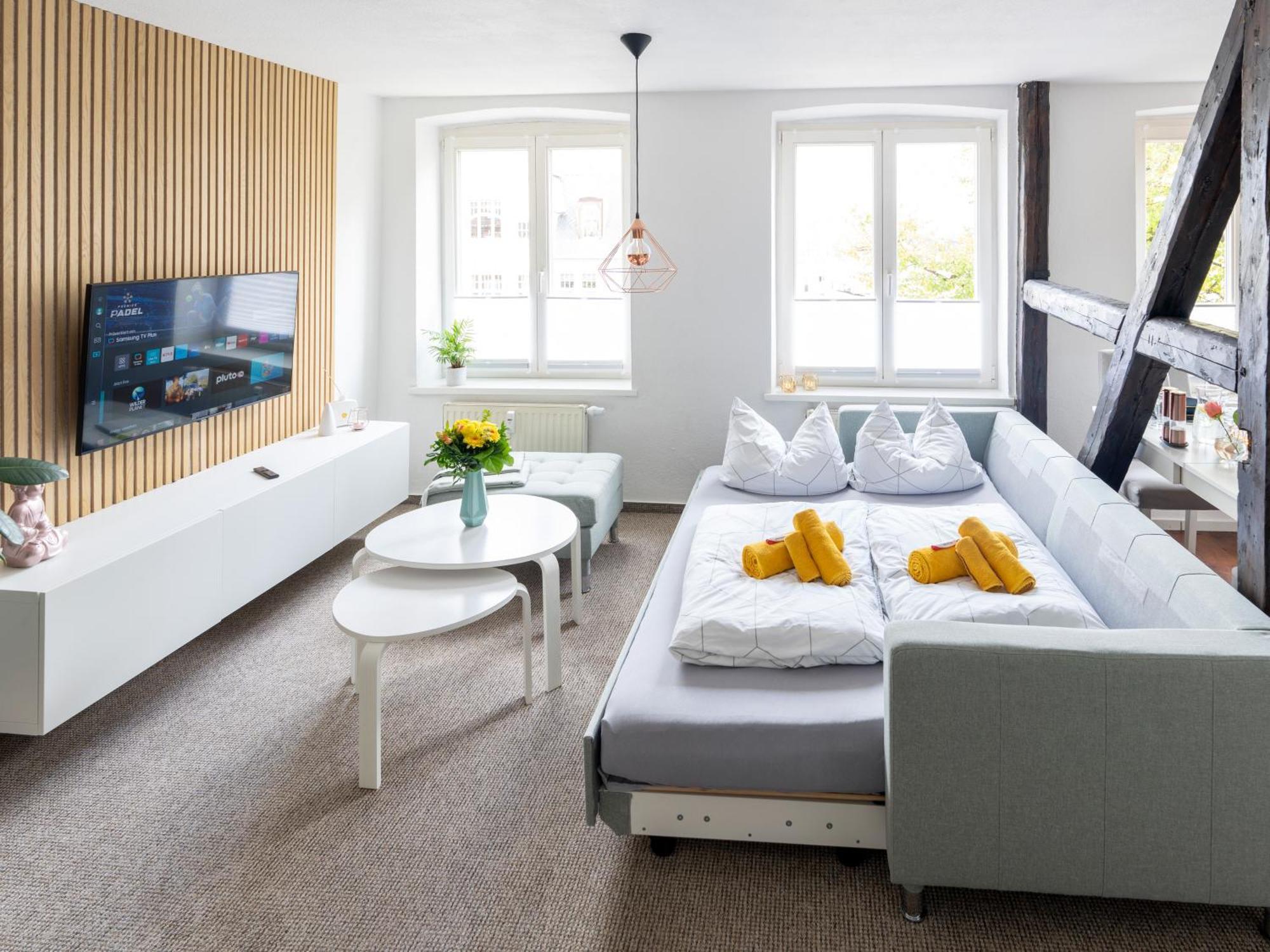 Schlosskoenig - Modernes & Zentrales Apartment Mit Balkon Und Arbeitsplatz Schwerin  Eksteriør billede