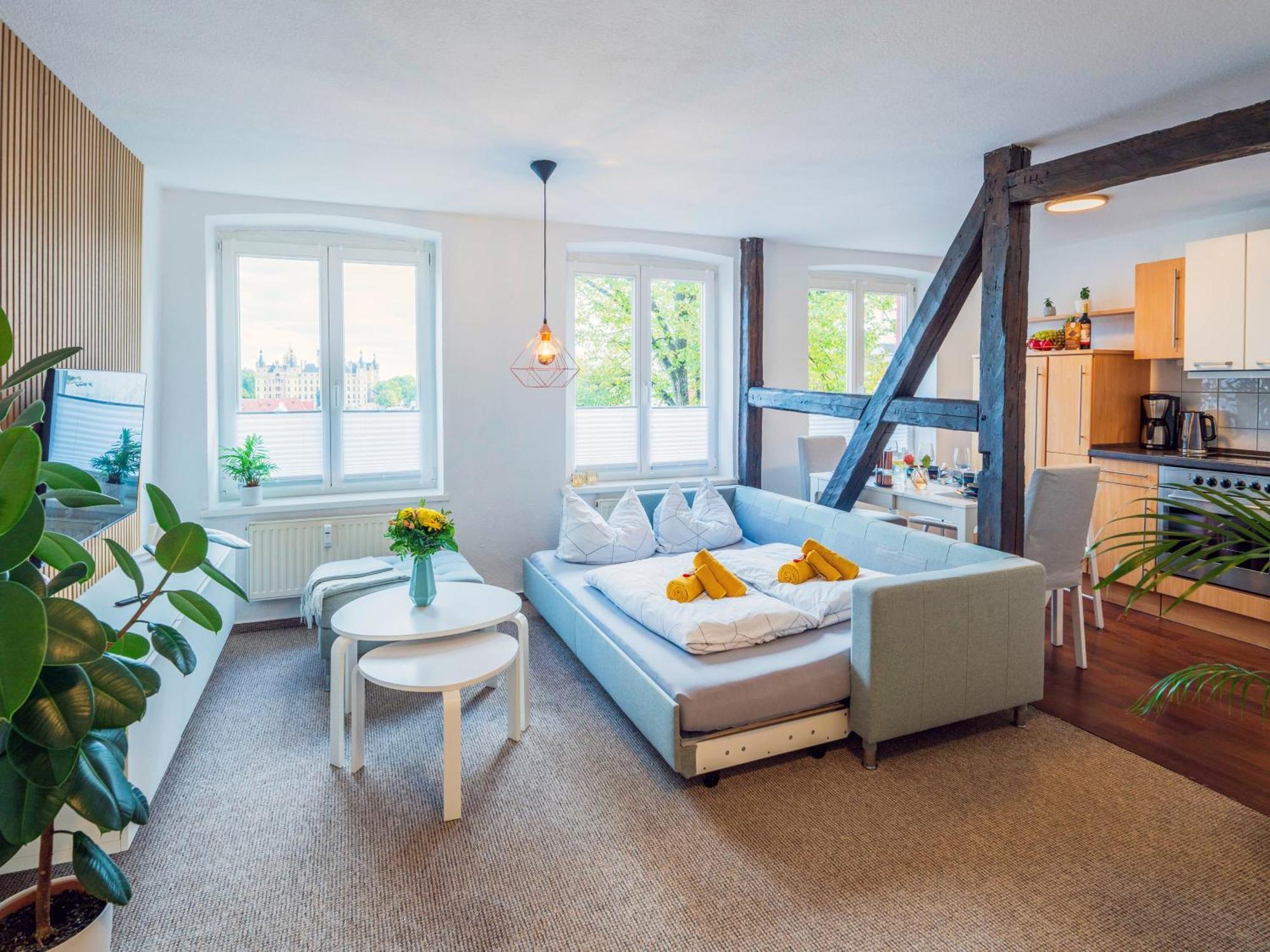 Schlosskoenig - Modernes & Zentrales Apartment Mit Balkon Und Arbeitsplatz Schwerin  Eksteriør billede