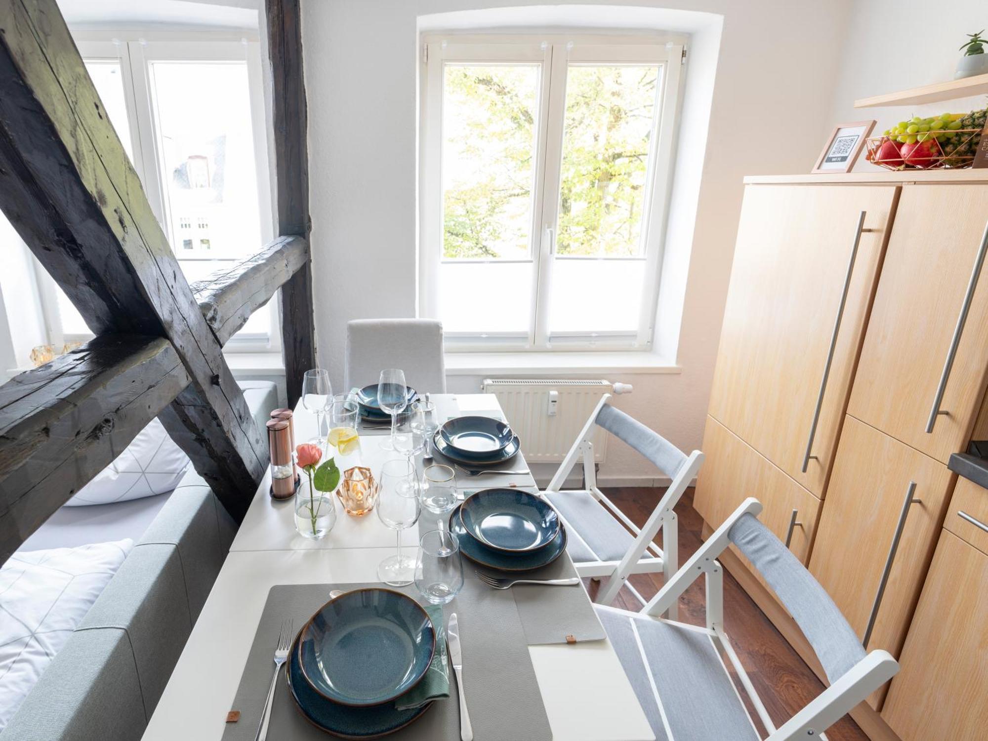 Schlosskoenig - Modernes & Zentrales Apartment Mit Balkon Und Arbeitsplatz Schwerin  Eksteriør billede