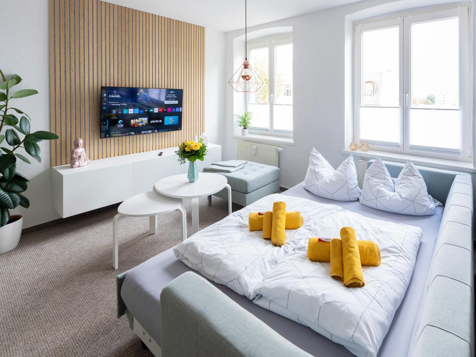 Schlosskoenig - Modernes & Zentrales Apartment Mit Balkon Und Arbeitsplatz Schwerin  Eksteriør billede