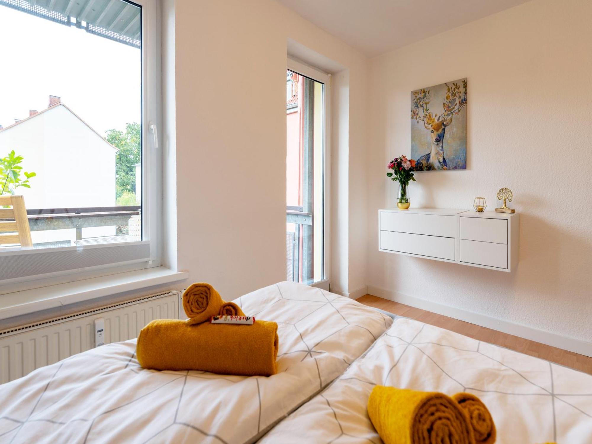 Schlosskoenig - Modernes & Zentrales Apartment Mit Balkon Und Arbeitsplatz Schwerin  Eksteriør billede