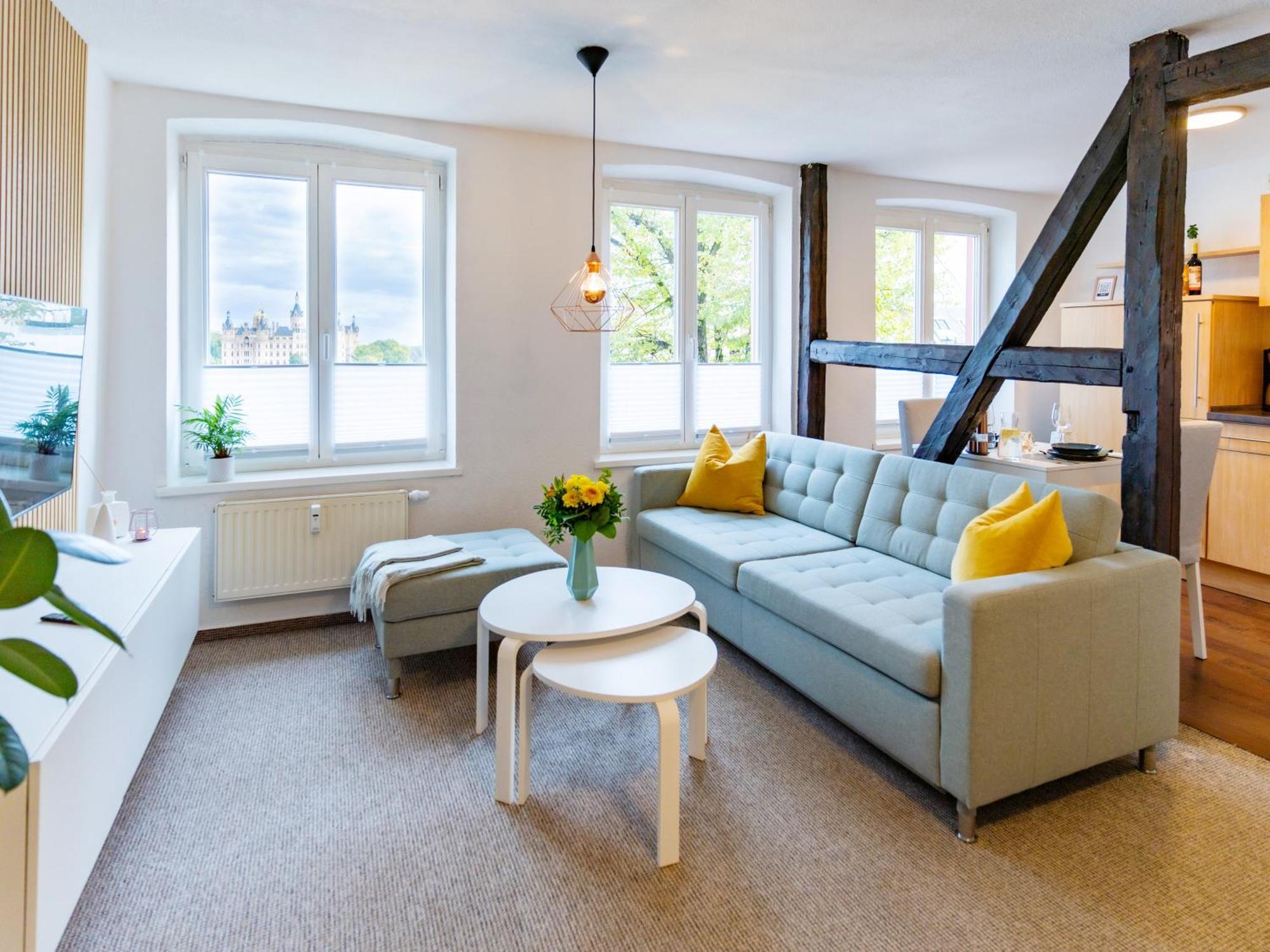 Schlosskoenig - Modernes & Zentrales Apartment Mit Balkon Und Arbeitsplatz Schwerin  Eksteriør billede